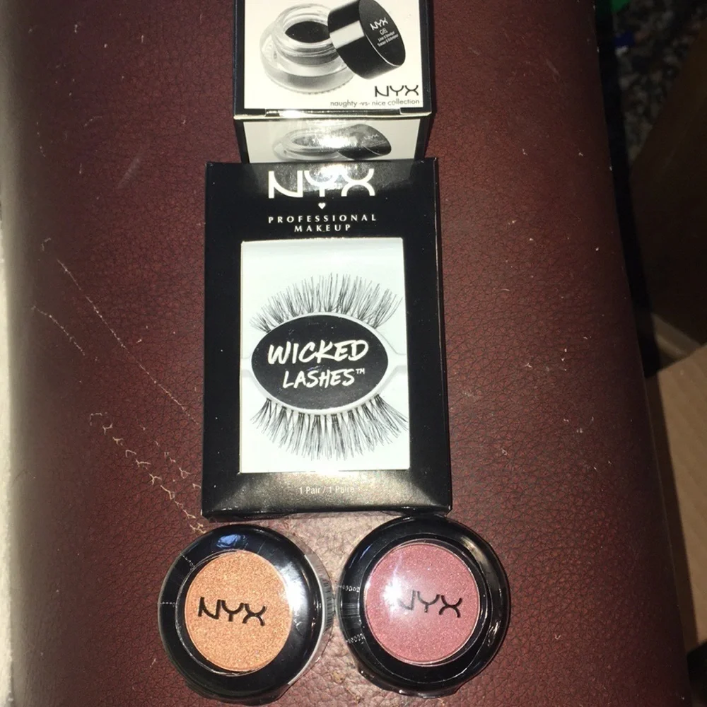 ✨ 💕NYX Professional makeup-ultimate eye kit GLAM